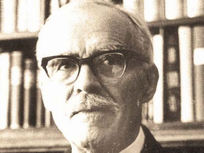 Zdreanta Tudor Arghezi Poezia zilei: „Zdreanță” – Tudor Arghezi | Rotalianul - Revista