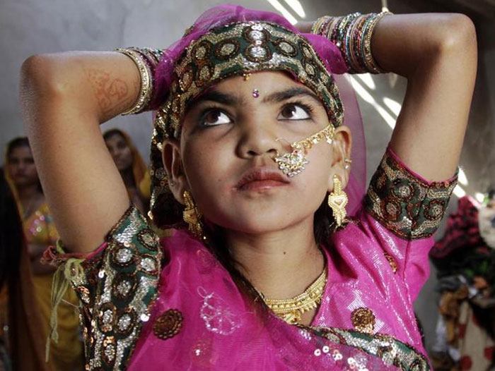 O fetiță mireasă la Vadiya, in India