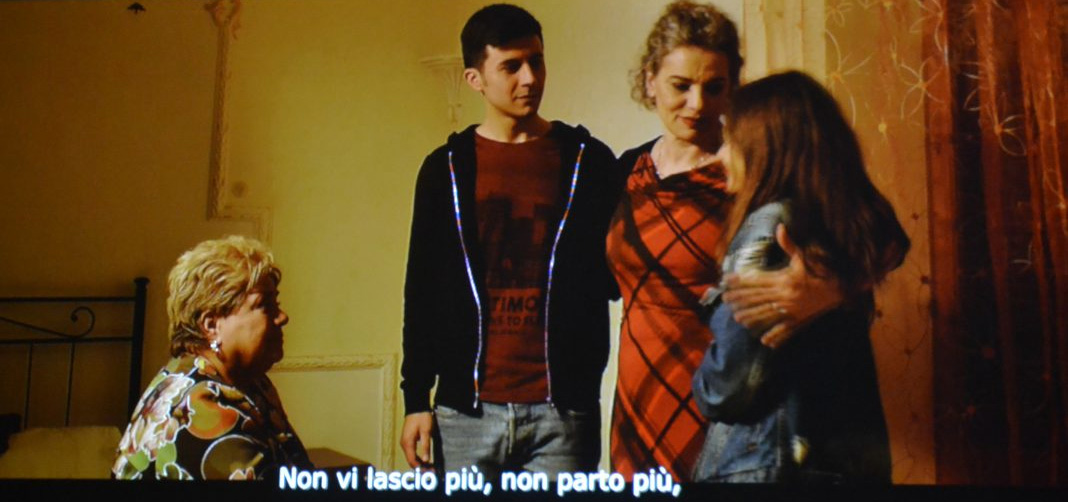 Scenă din filmul „Inimă Albastră” scenariul și regia Violeta Bărlă, în rolul principal marea actriță Maia Morgenstern