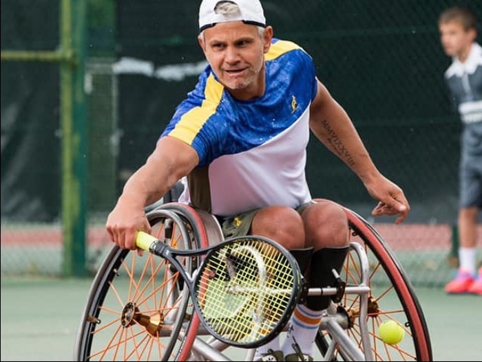 Un sportiv de origine română este campionul Italiei la tenis în scaun cu rotile