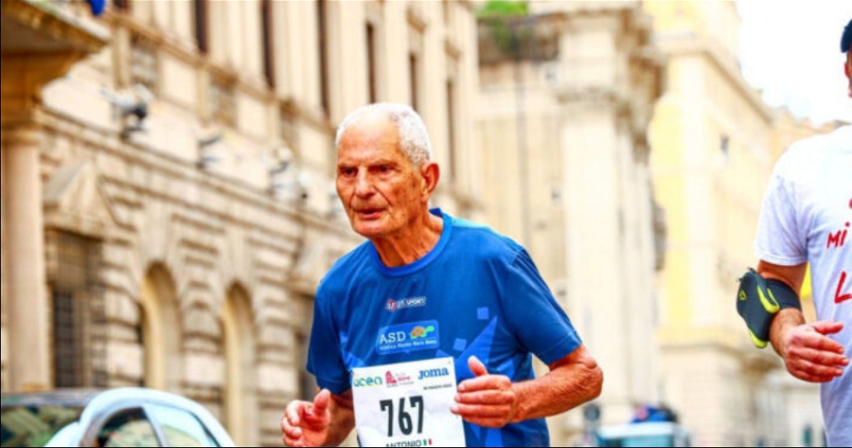 Un pensionato italiano di 90 anni ha stabilito un nuovo record mondiale di maratona