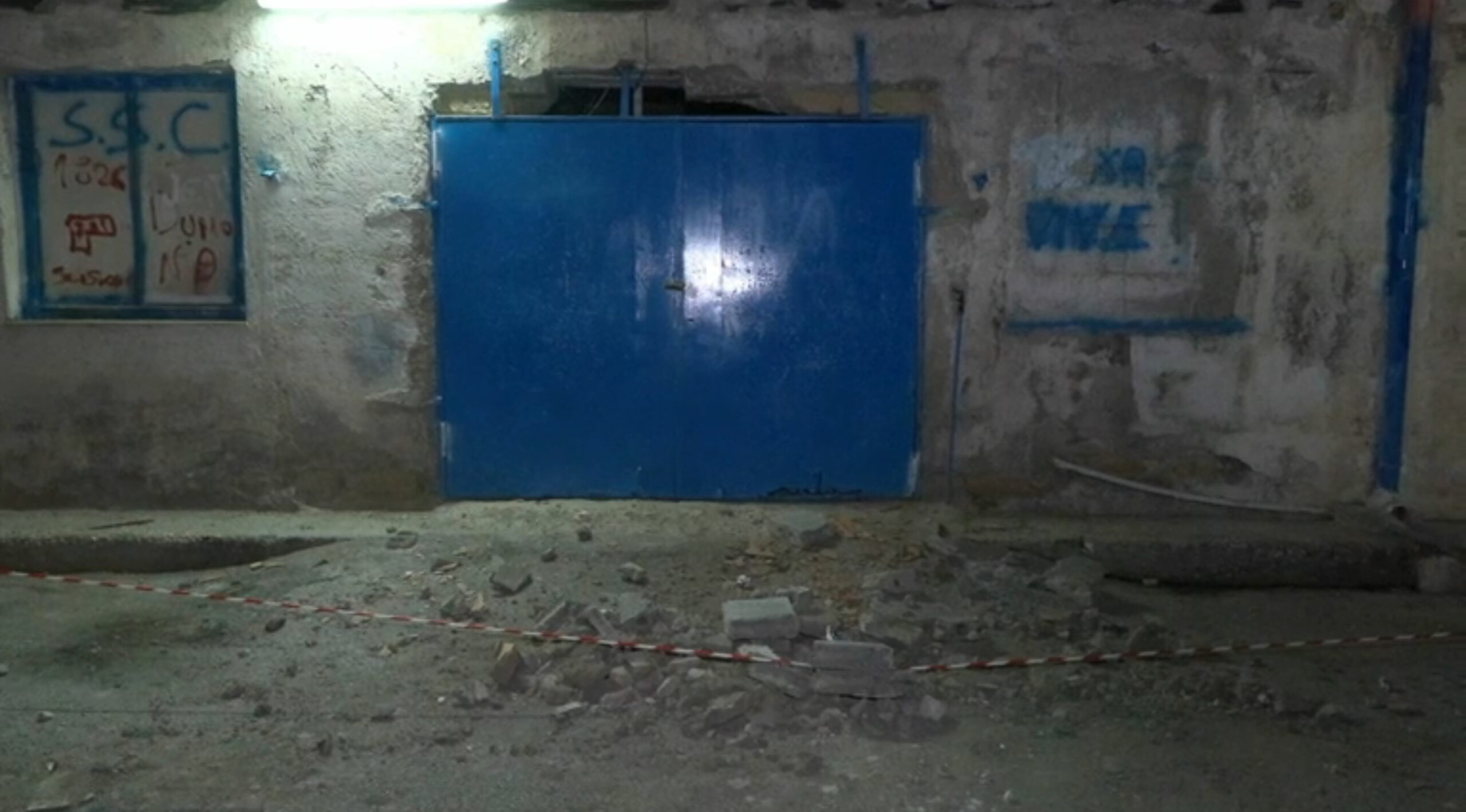 cutremur-napoli-20231003