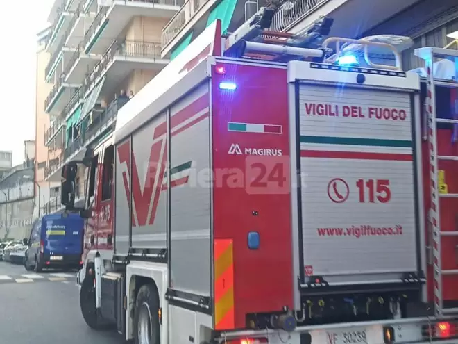 riviera24-mobilitazione-di-soccorsi-in-via-pietro-agosti-618241.medium