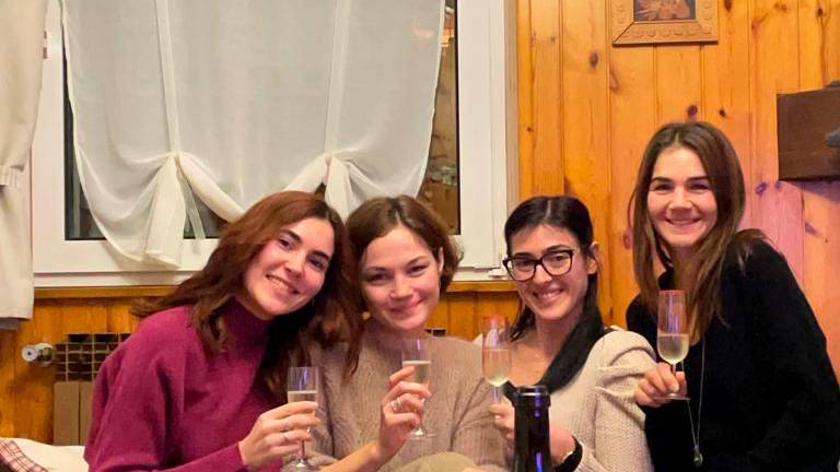 4-amiche-a-bucarest-01-01-24_232367_20240109204536 4-amiche-a-bucarest-01-01-24_232367_20240109204536