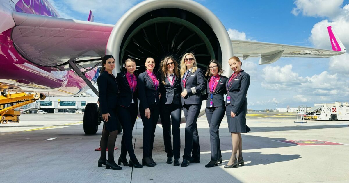 Zbor cu echipaj feminin la Roma, Italia - 8 martie 2024 Zbor cu echipaj feminin la Roma, Italia - 8 martie 2024